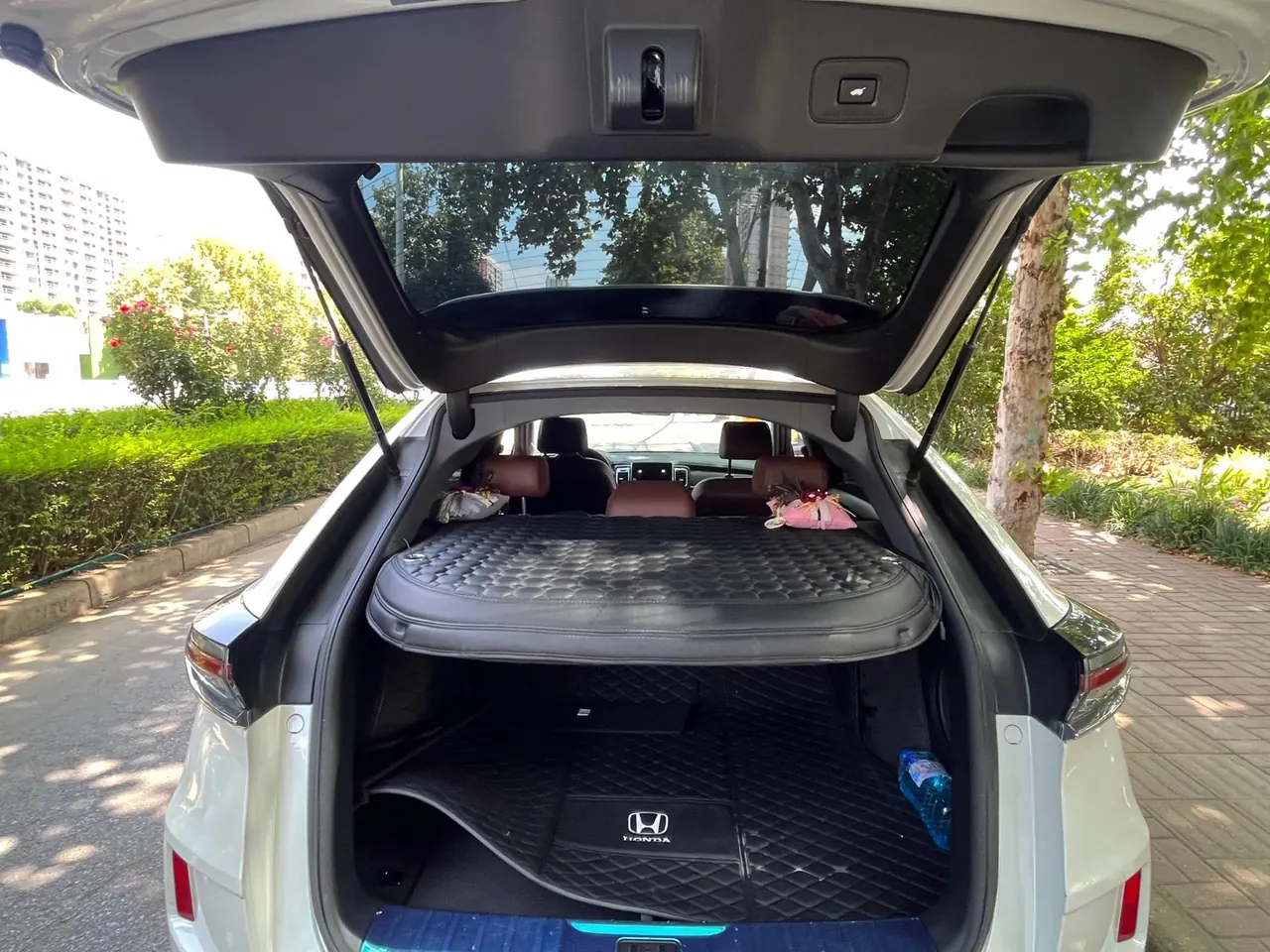 Honda 2020 UR-V 2.0T 370TURBO two-drive elegant version of automatic gear 11