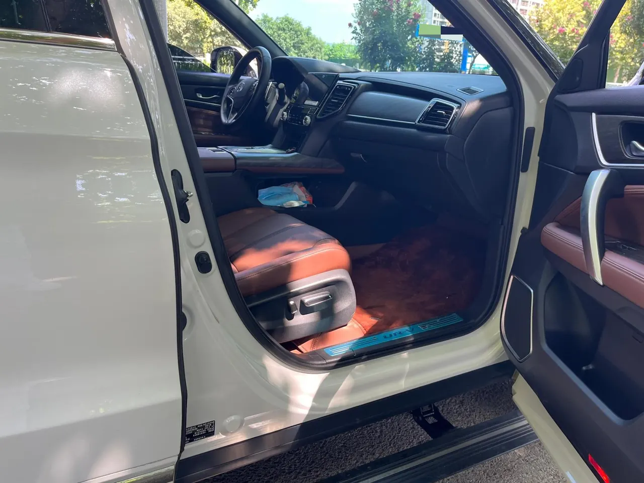 Honda 2020 UR-V 2.0T 370TURBO two-drive elegant version of automatic gear 7