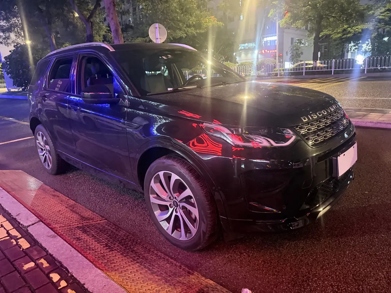 Land Rover 2022 Discovery Sports Edition 48V 2.0T 249PS R-Dynamic S Performance Edition Automatic Gear 3