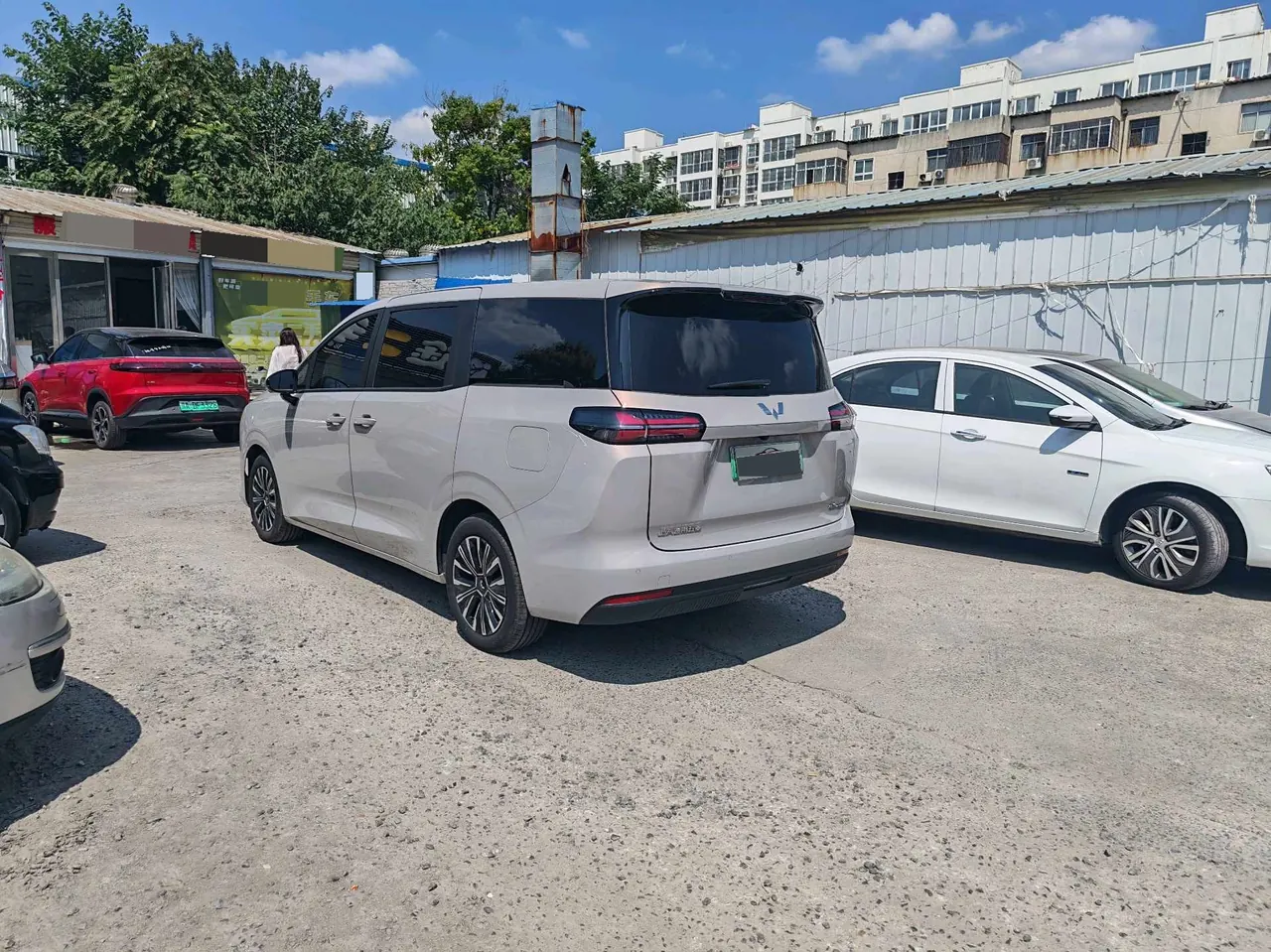 WuLing 2025 Starlight 730 1.5 Stepless 125km Luxury Automatic Transmission 4