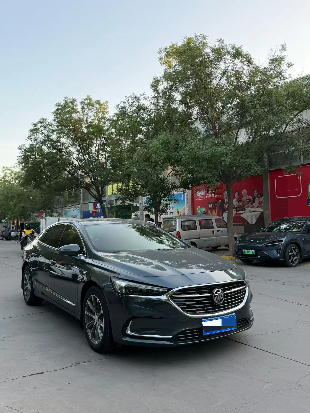 Buick 2020 LaCrosse 2.0T 652T Luxury Automatic 3