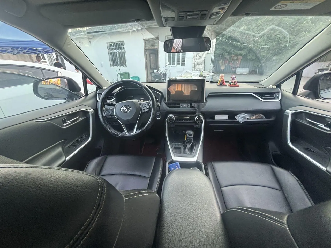 Toyota 2021 RAV4 Rongbo 2.0 Stepless Two-Drive Fashion Edition Automatic Gear 5
