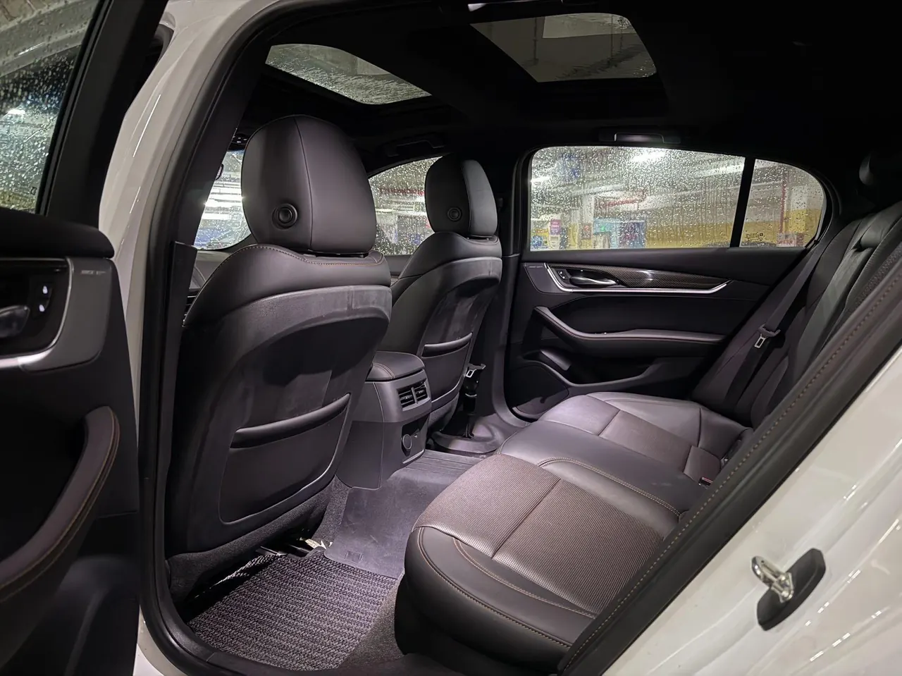 Cadillac 2020 CT5 2.0T 28T Platinum Sports Edition Automatic Gear 4