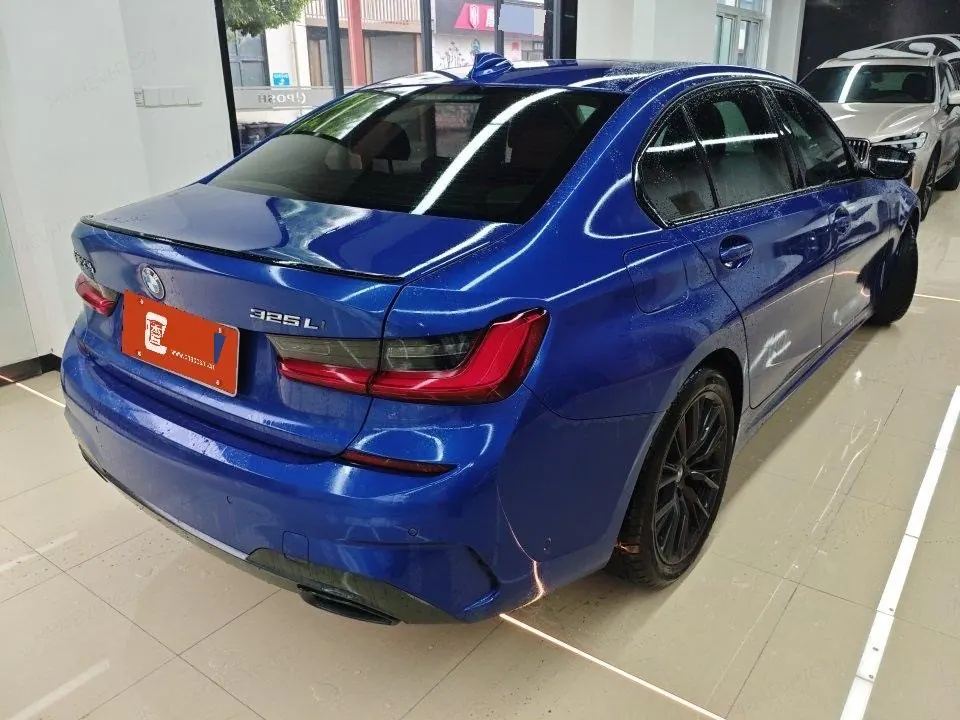 BMW 3 Series 2021 325Li 2.0T M Sports Obsidian Night Suit Automatic Gear 2