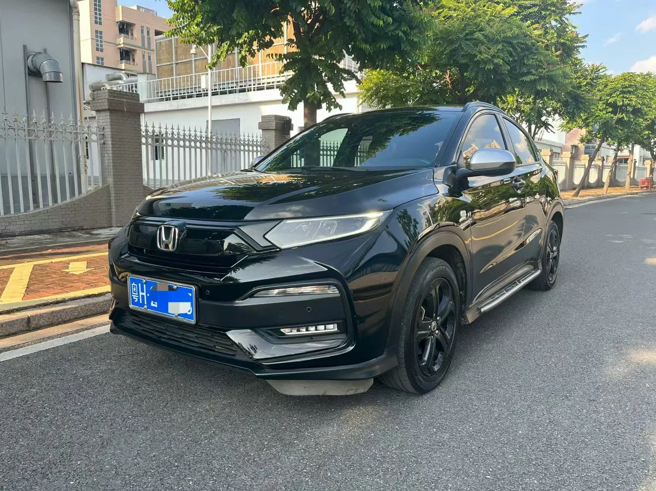 Open image lightbox: Honda 2022 XR-V 1.5T Stepless 220TURBO Obsidian Edition Automatic Gear