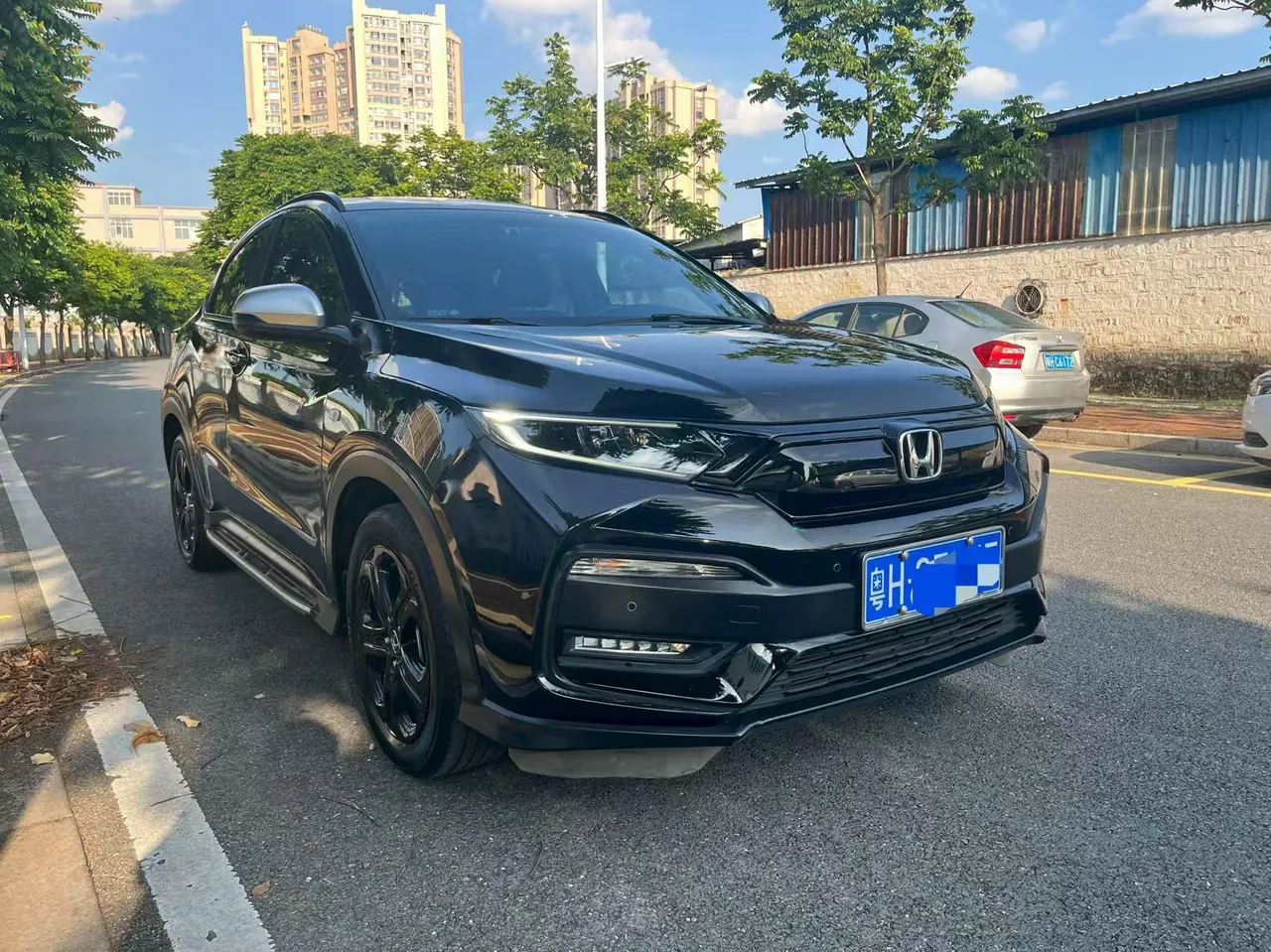 Honda 2022 XR-V 1.5T Stepless 220TURBO Obsidian Edition Automatic Gear 2