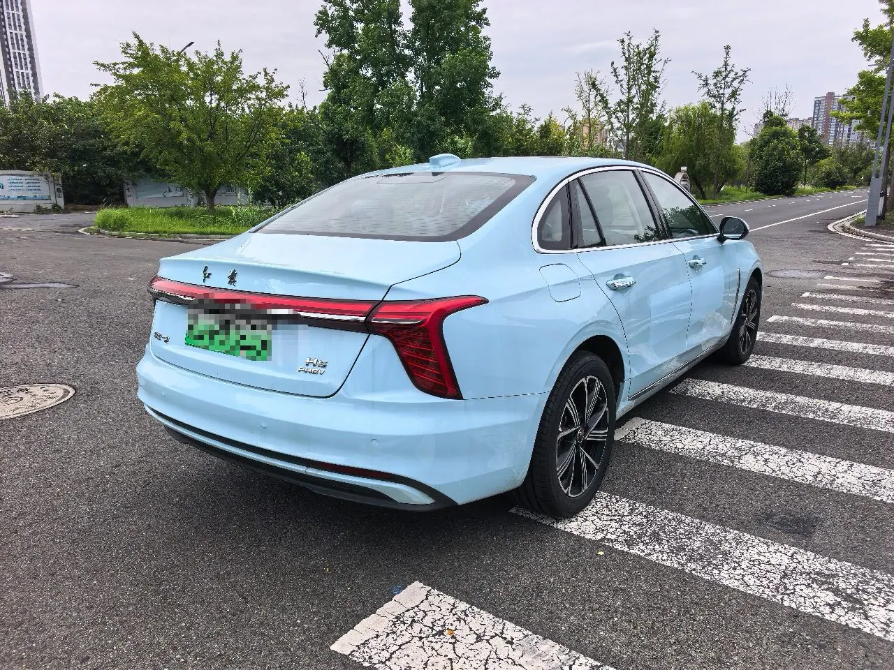 HongQi 2025 H5 PHEV 1.5T 170 Super Hybrid Automatic Gear 4