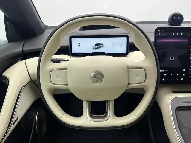 NIO 2025 ET5T 75kWh Touring automatic 10