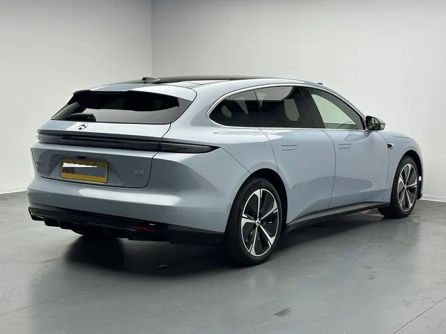 NIO 2025 ET5T 75kWh Touring automatic 4
