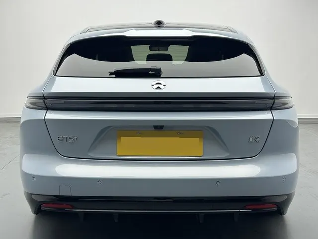 NIO 2025 ET5T 75kWh Touring automatic 5