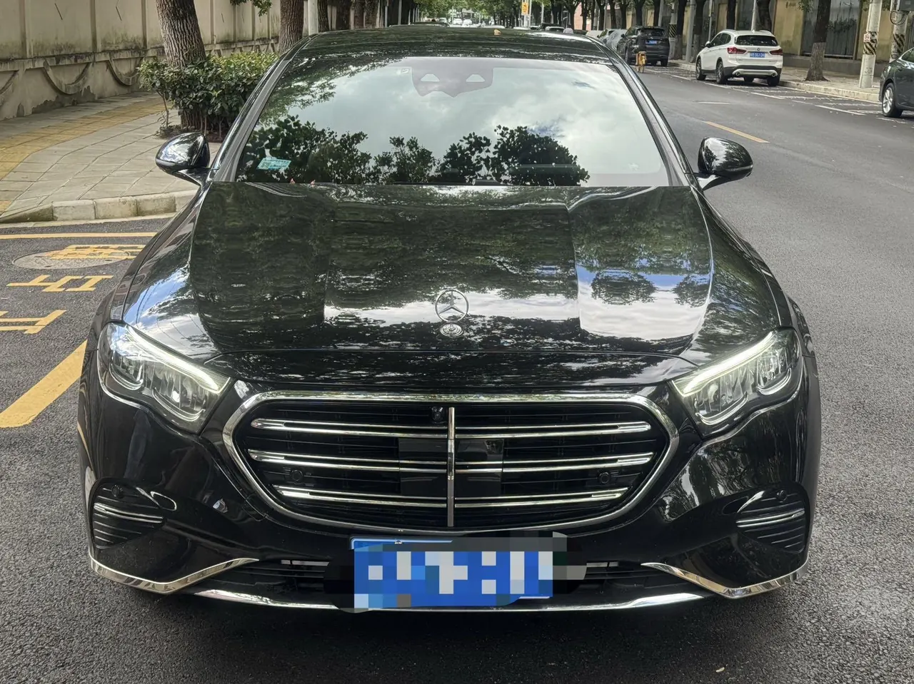 Mercedes Benz E Class 2025 E 300 L 48V 2.0T Luxury Automatic Gear 2