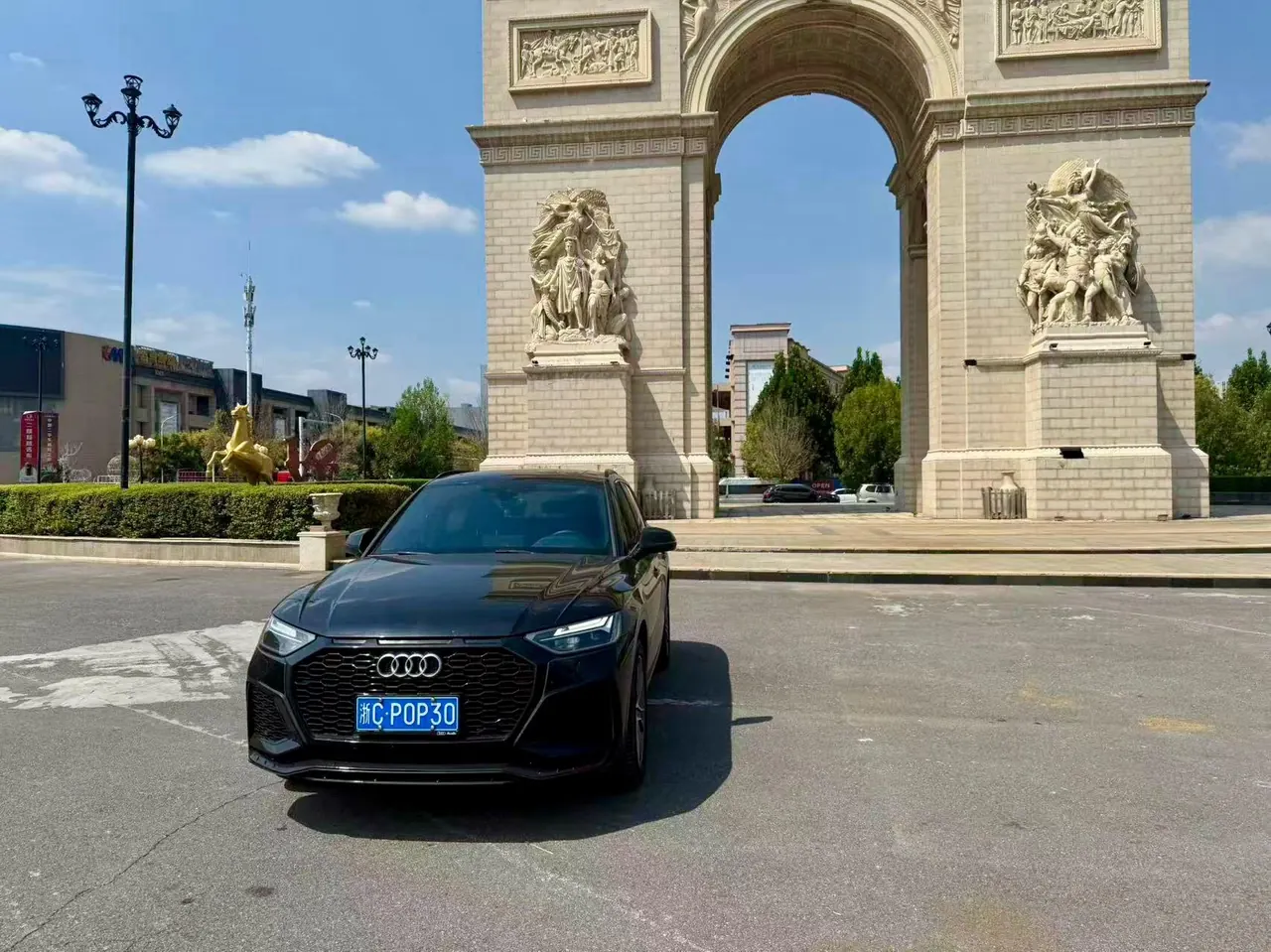 Open image lightbox: Audi 2023 Q5L 2.0TFSI 40TFSI luxury dynamic automatic
