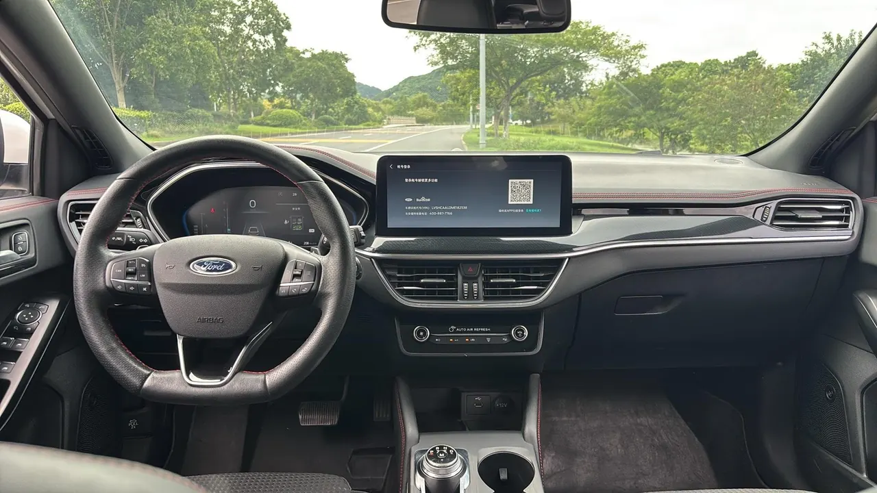 Ford 2021 Fox-hatchback 1.5T EcoBoost 180 ST Line Automatic 2