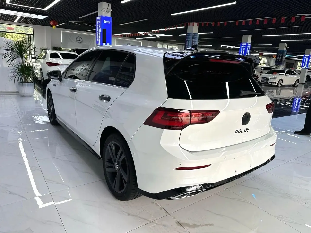 Volkswagen 2021 Golf 8 R-Line 1.4TSI 280TSI Automatic 7