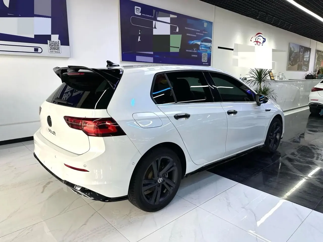 Volkswagen 2021 Golf 8 R-Line 1.4TSI 280TSI Automatic 9
