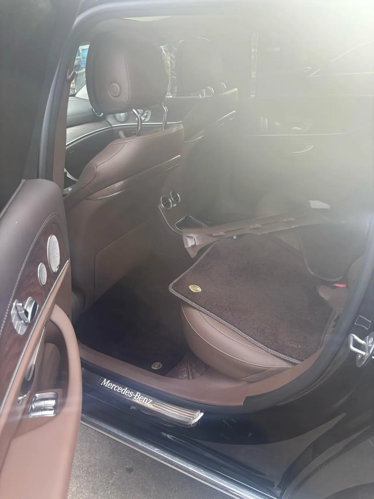 Mercedes Benz E Class 2021 E 300 L 2.0T Luxury Automatic Gear 3