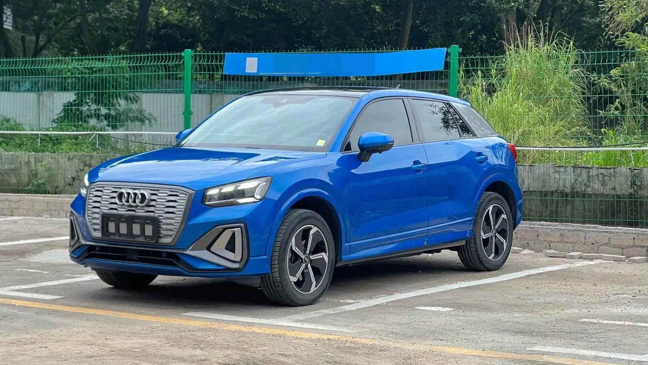 Audi 2022 Q2L e-tron pure electric intelligent automatic transmission - View 1