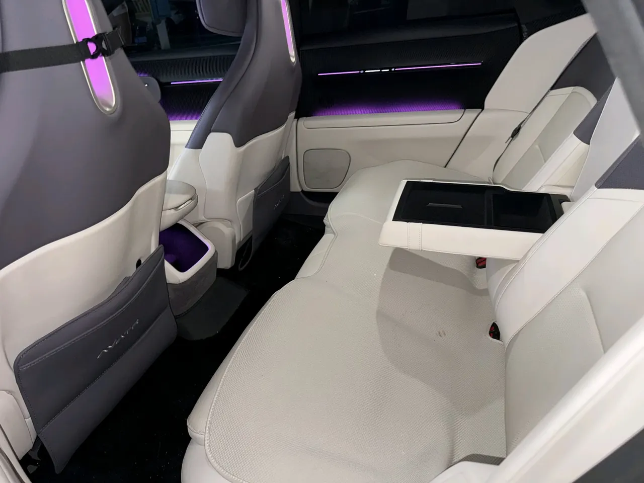 Avatr 2023 Avatr 12 700 3 Laser Rear Drive Luxury Edition Automatic Gear 2