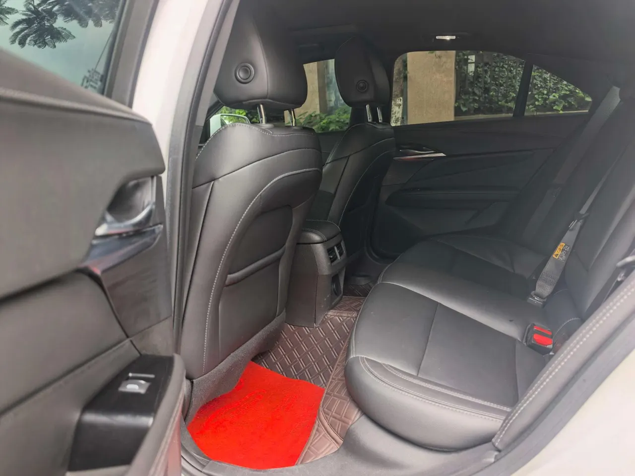 Cadillac 2023 CT4 1.5T 25T Fashion Automatic Gear 10