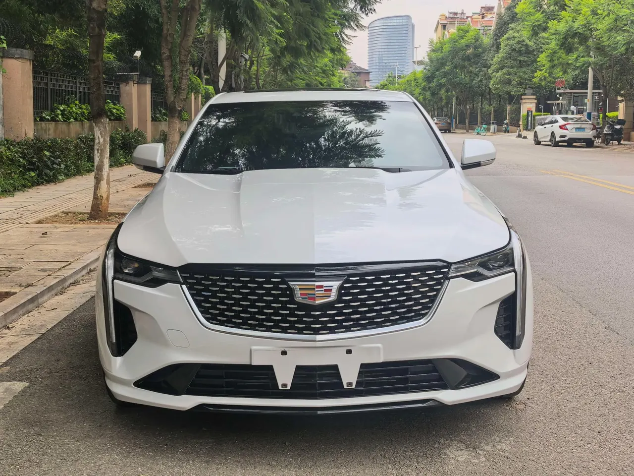 Cadillac 2023 CT4 1.5T 25T Fashion Automatic Gear 2