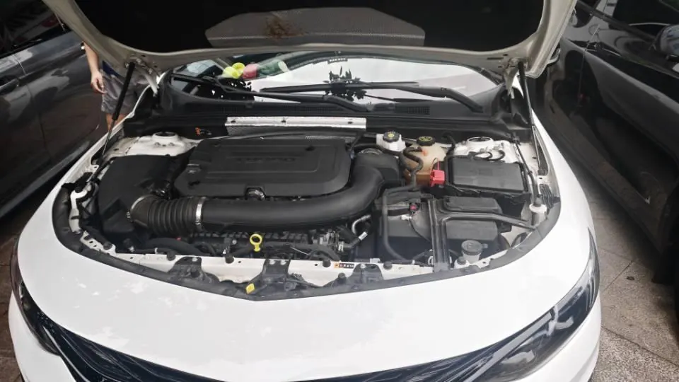 Chevrolet 2021 Meridian XL 2.0T Redline 550T Sharp Edition Automatic Gear 2