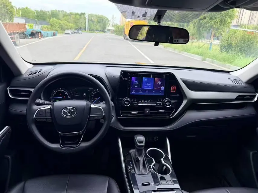 Toyota 2023 Highlander Dual Engine 2.5 Stepless Intelligent Electric Hybrid Four-wheel Drive Elite Edition 7-seat PLUS Edition Automatic Gear 6