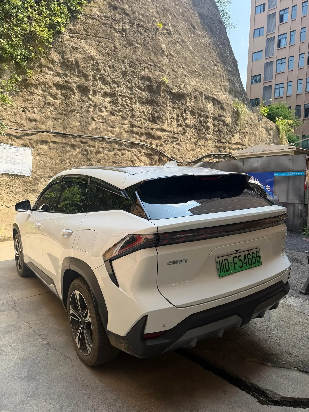 Geely Galaxy 2023 L7 1.5T 115km MAX automatic gear 10