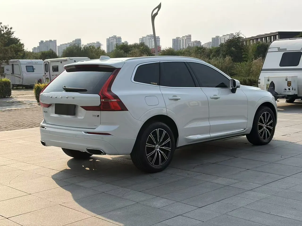 Volvo 2021 XC60 2.0T T5 4-wheel drive Zhiyuan Deluxe Edition Automatic Gear 5
