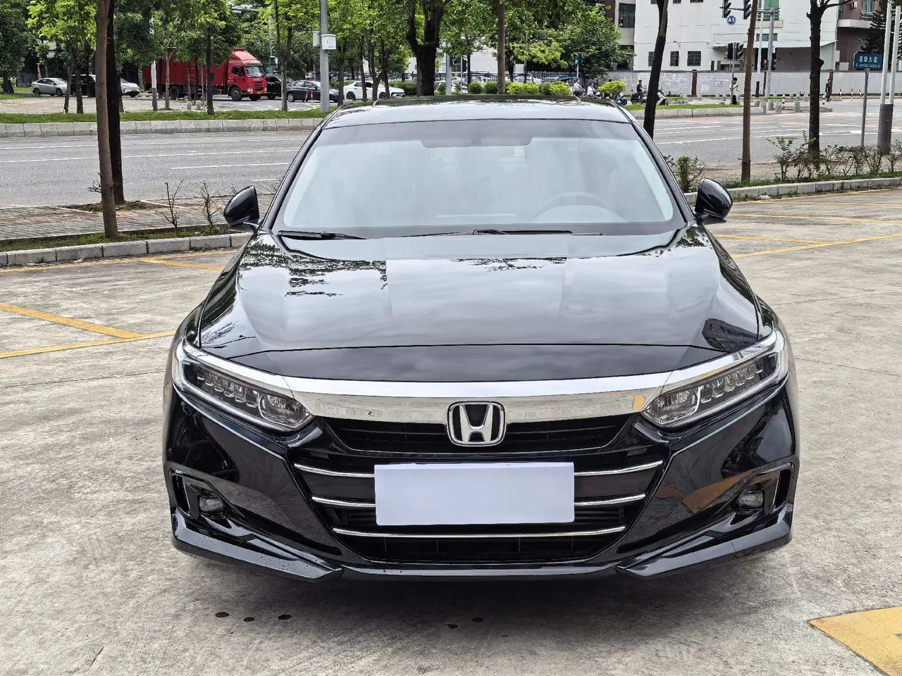 Honda 2022 10th Generation Accord 1.5T Stepless 260TURBO Deluxe Automatic Gear 2