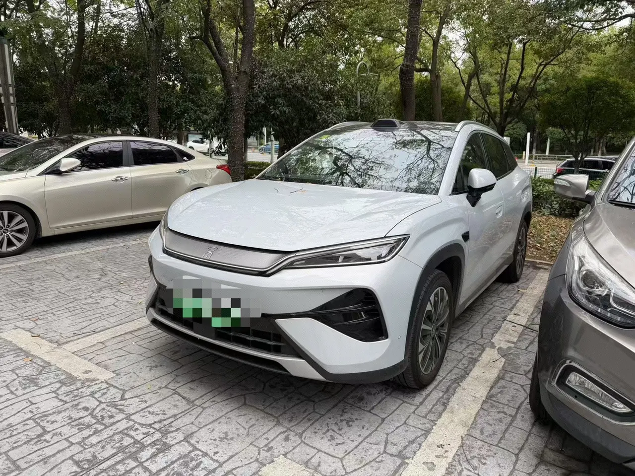 Open image lightbox: BYD 2026 Song Ultra EV 710KM Excellent Automatic Transmission