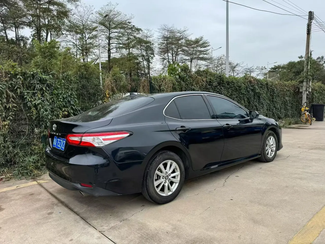 Toyota 2021 Camry 2.0E Stepless Elite Edition Automatic Gear 4