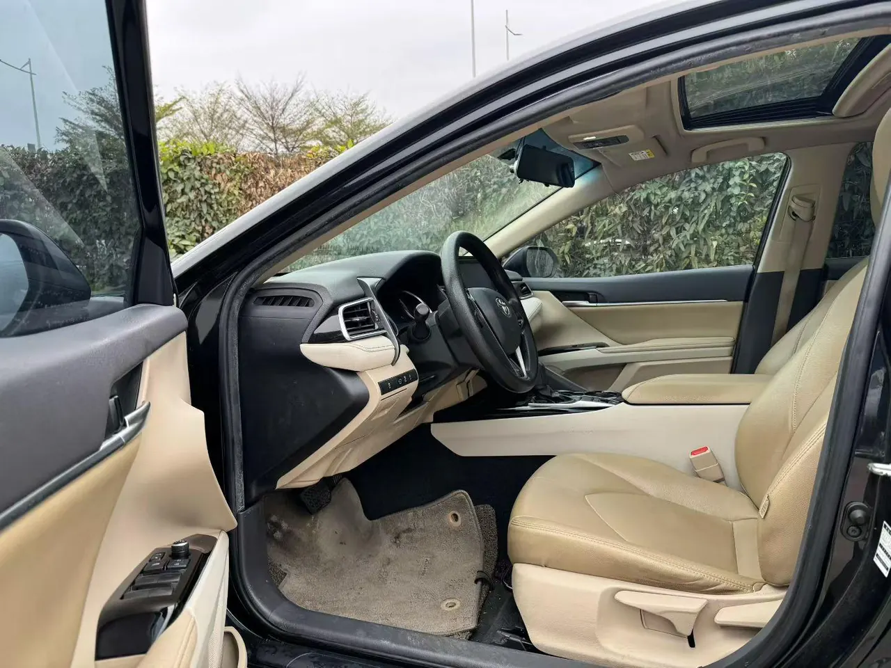 Toyota 2021 Camry 2.0E Stepless Elite Edition Automatic Gear 5