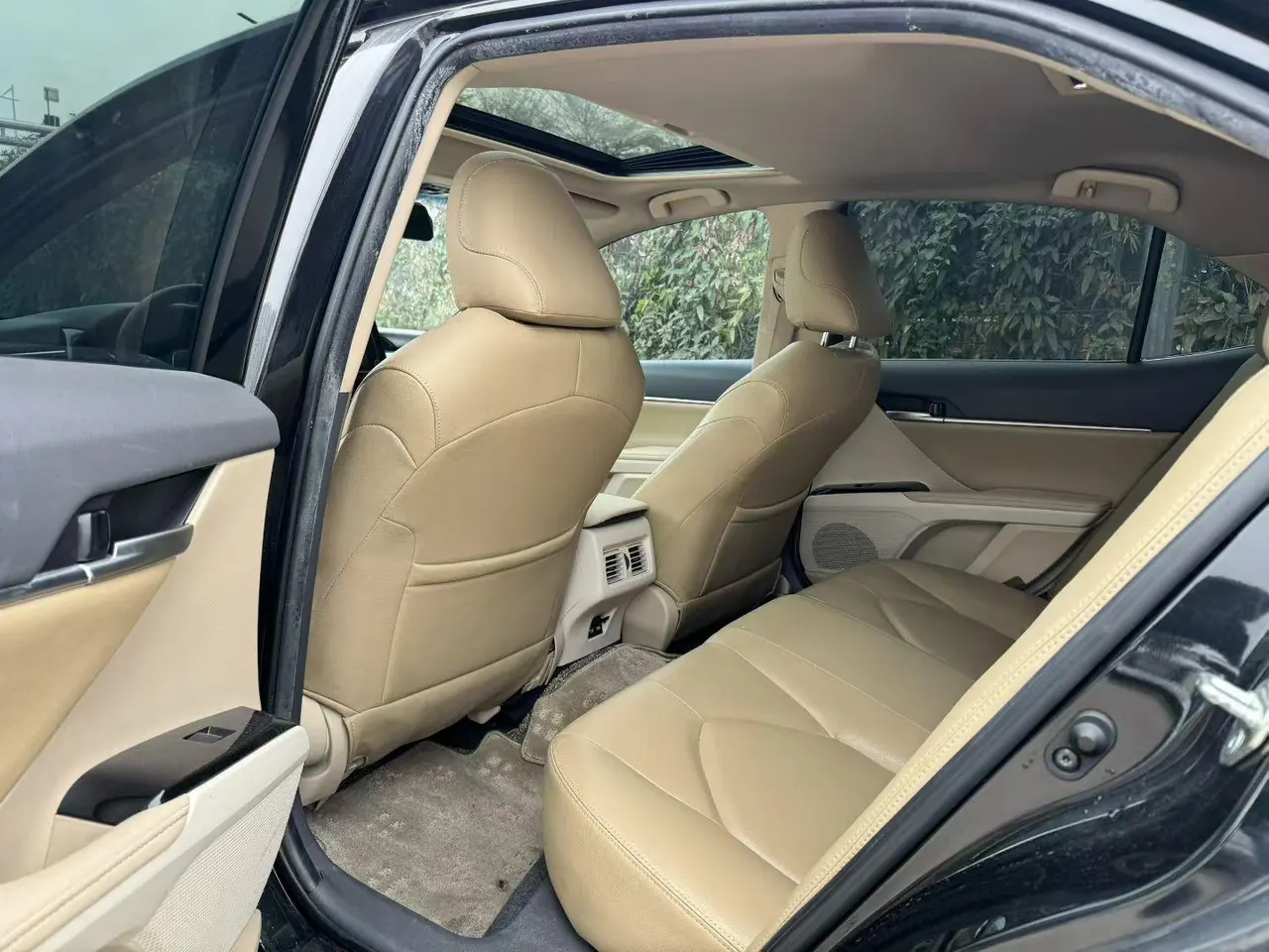 Toyota 2021 Camry 2.0E Stepless Elite Edition Automatic Gear 6