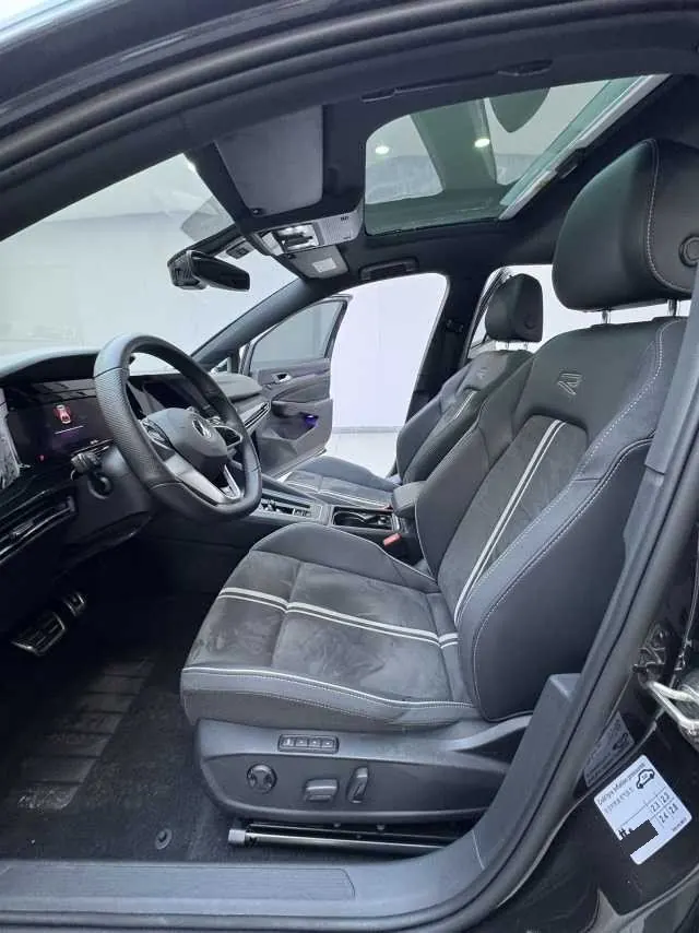 Volkswagen 2021 Golf 8 R-Line 1.4TSI 280TSI Automatic 4