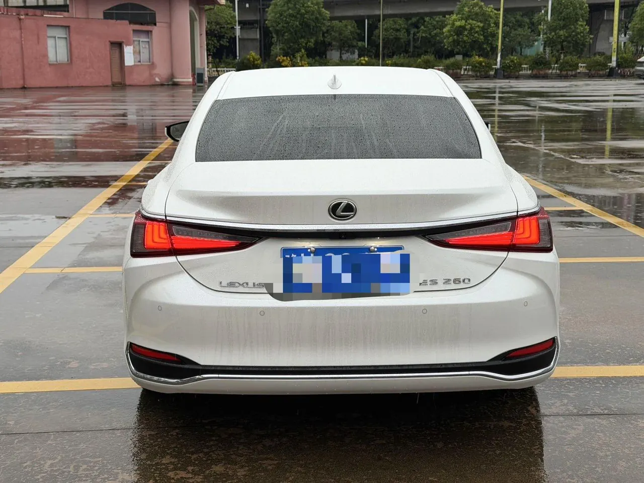 Lexus ES (Imported) 2023 ES200 2.0 Stepless Premium Edition Automatic Gear 5