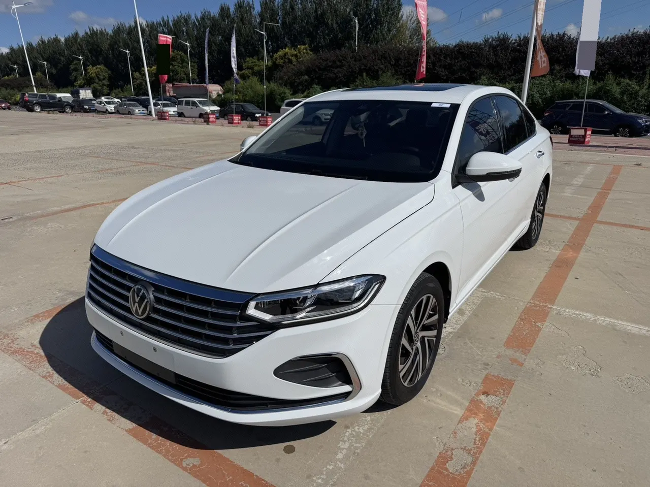 打开图片灯箱:Volkswagen 2023 Langyi 1.5 5 Million Edition (Revised) Automatic Gear