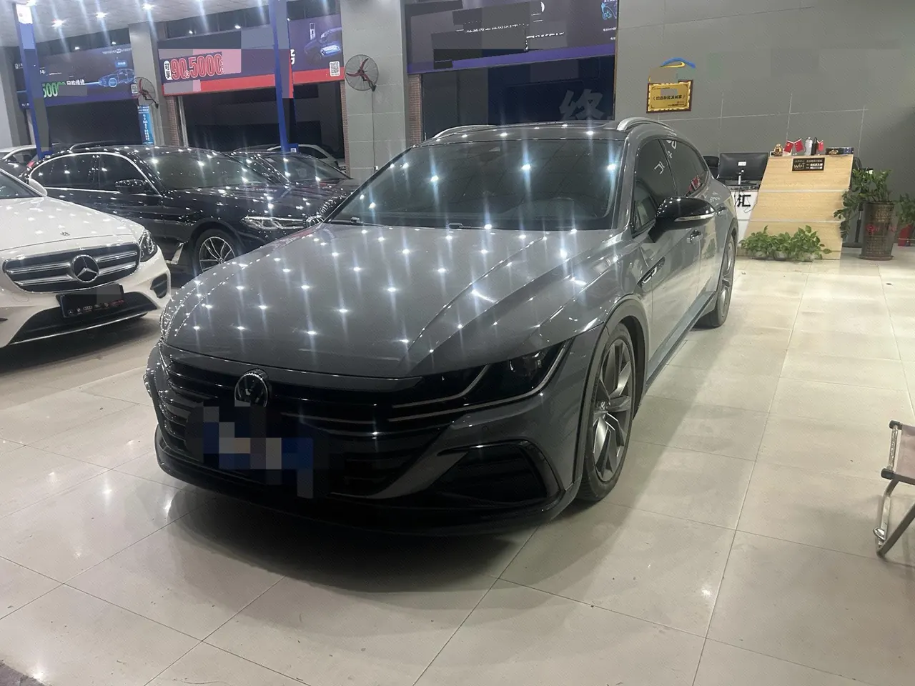 打开图片灯箱:Volkswagen 2021 CC Hunting Car 2.0TSI 380TSI Hunting Heart Edition Automatic Gear