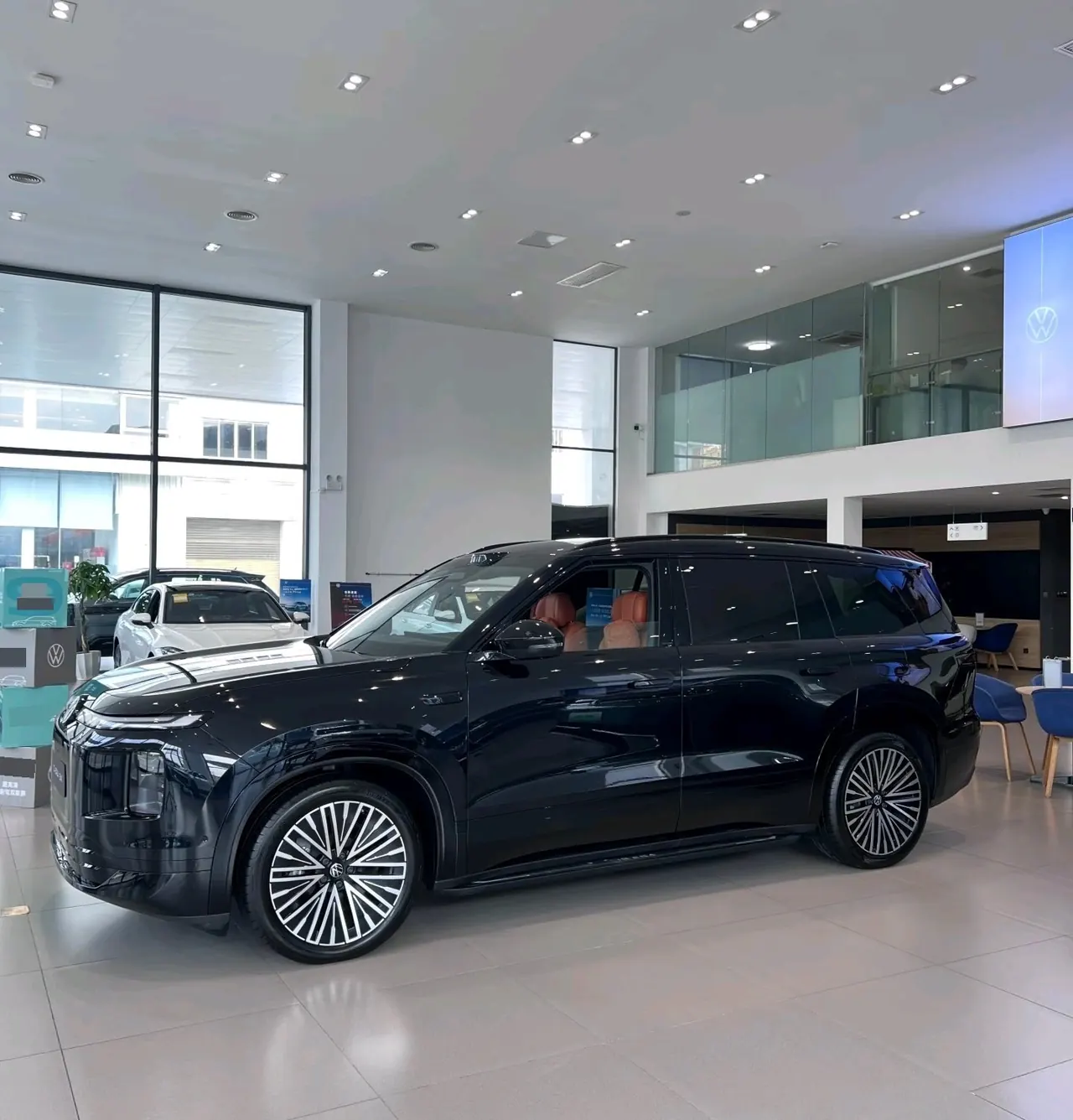 Volkswagen 2026 ID.ERA 9X Max 4-wheel drive automatic gear 5