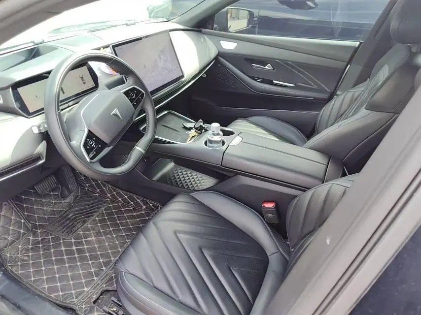 ChangAn Deepal 2023 SL 03 200Max Range-extended Automatic Gear 2