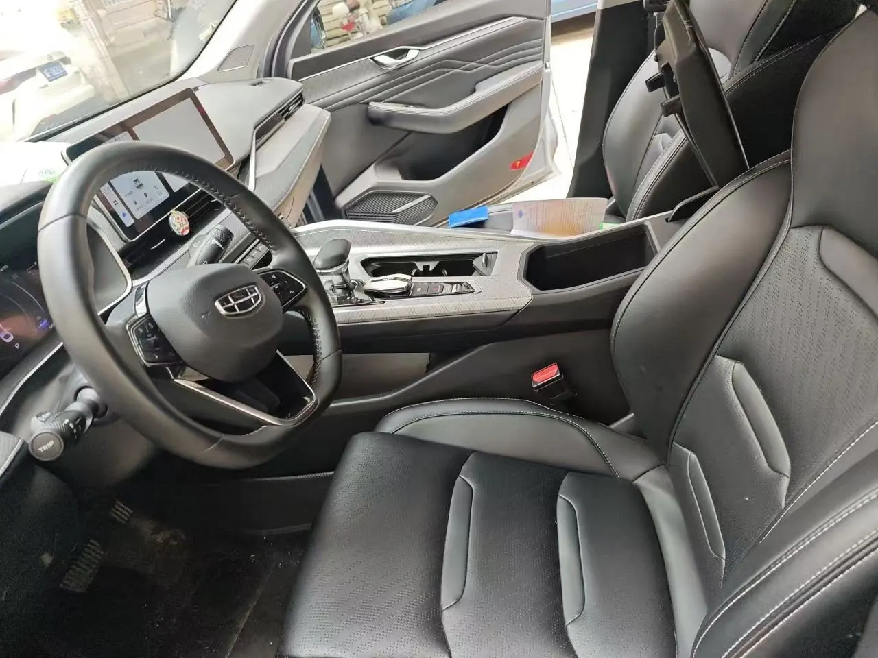Geely 2023 Xingrui 2.0TD Luxury Automatic Transmission 5