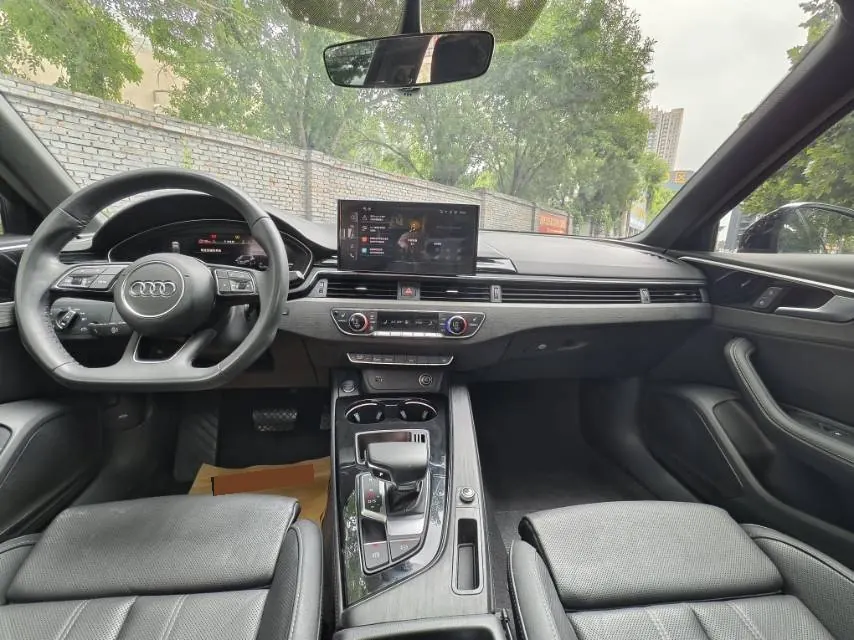 Audi 2023 A4L 2.0TFSI 40TFSI Deluxe Dynamic Automatic 5