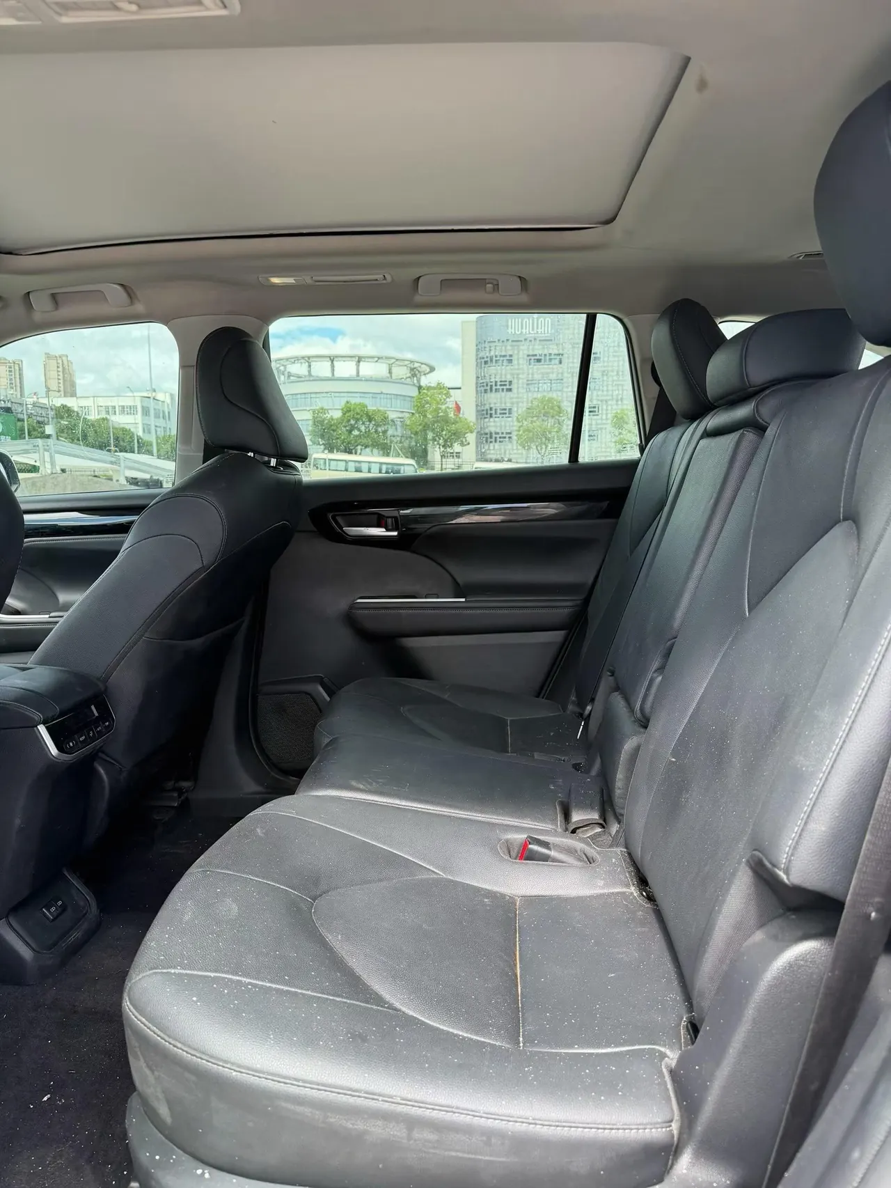 Toyota 2022 Highlander 2.0T 380T 4-wheel drive deluxe 7-seat automatic gear 5