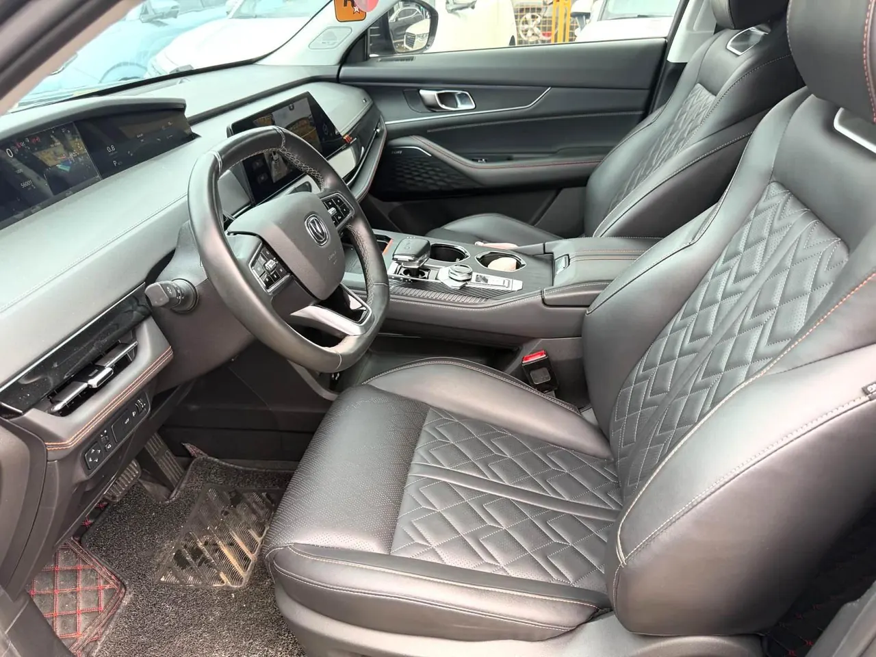 ChangAn 2021 UNI-K 2.0T 4-wheel drive distinguished automatic transmission 5