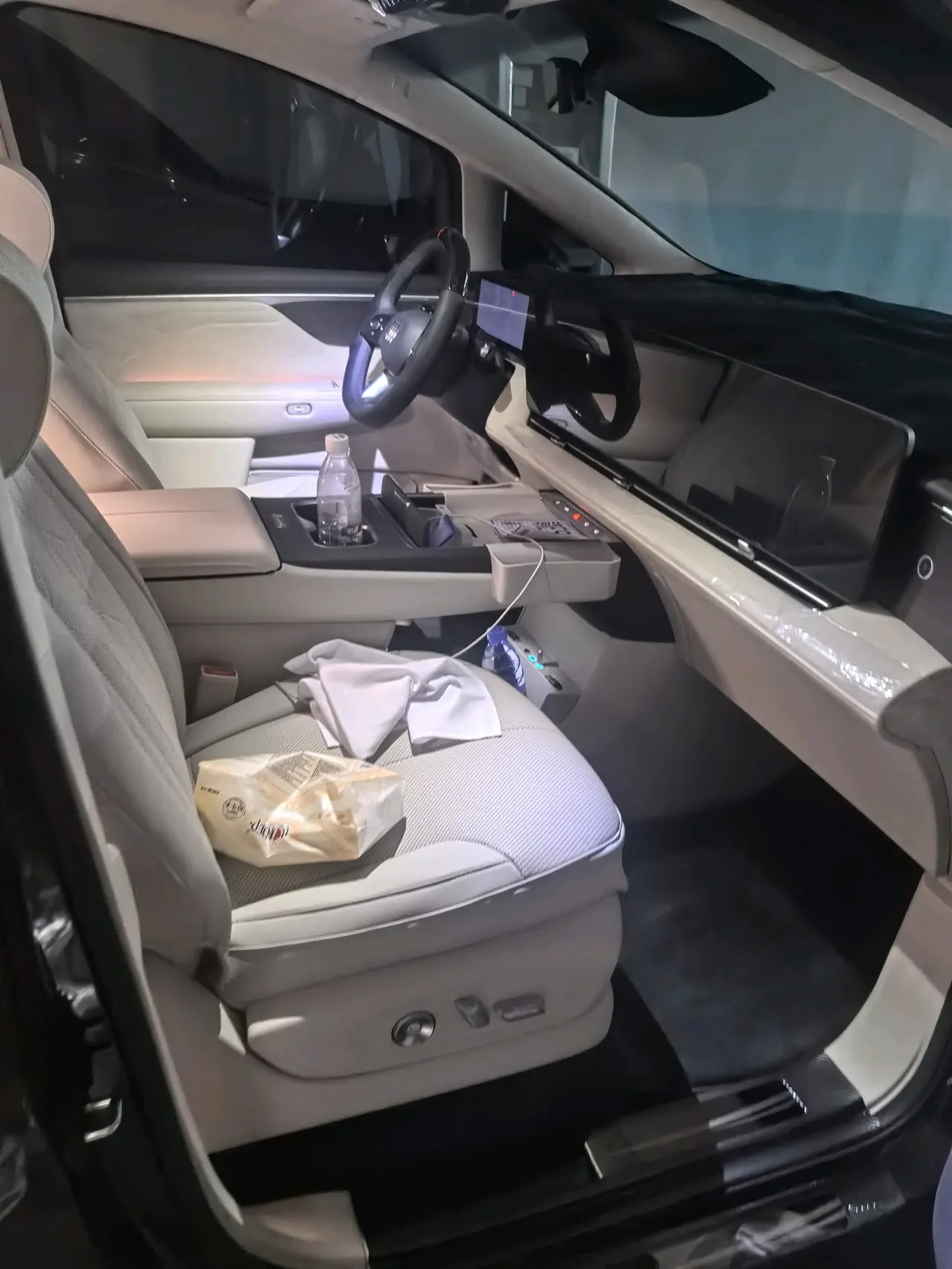 Buick 2026 to the world family 1.5T luxury version of automatic gear 4