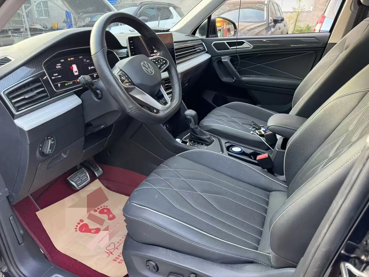 Volkswagen 2023 Tiguan L R-Line 2.0TSI 330TSI Two-Drive R-Line Yuexiang Edition (Revised) Automatic Gear 6