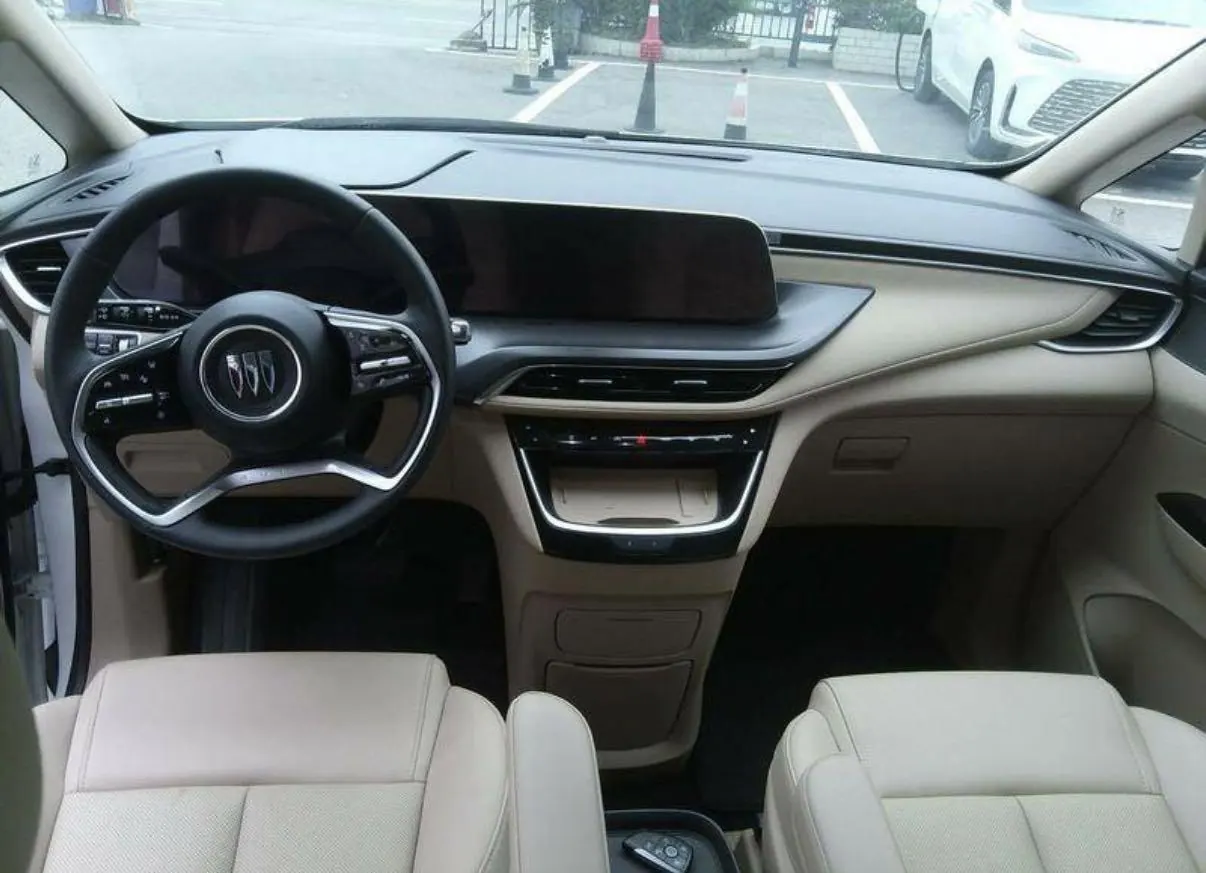 Buick 2025 GL8 Lu Shang 1.5T Premium Edition 7-seat Automatic Gear 3