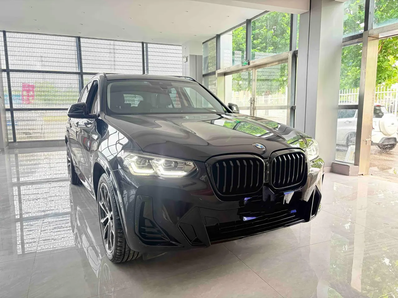 BMW 2023 X3 xDrive30i 2.0T Leading M Obsidian Night Suit Automatic Gear 2