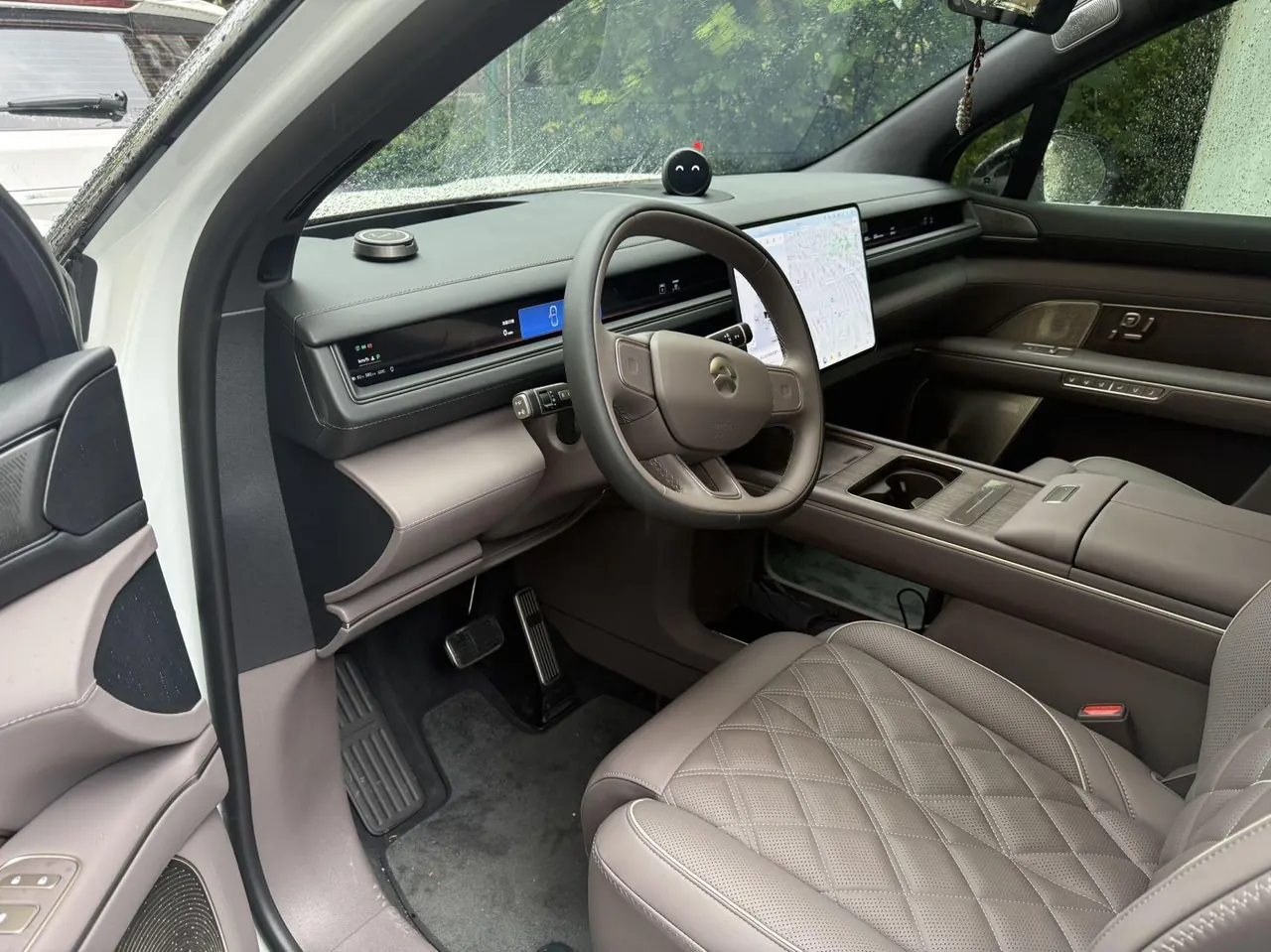 NIO 2026 ES8 6‑Seater Executive Signature Edition Automatic Transmission 2