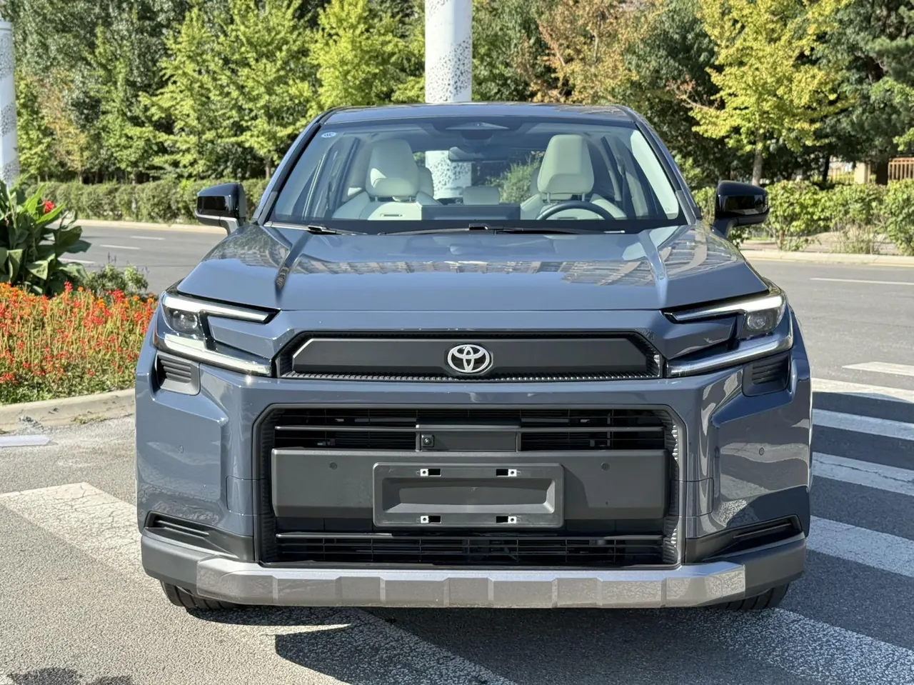Toyota 2026 RAV4 Rongfang Double Engine 2.0 Stepless Two-Drive Deluxe Automatic Gear 3