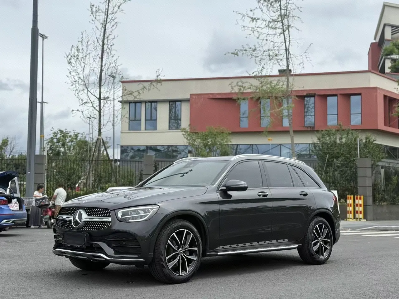 Open image lightbox: Mercedes Benz 2021 GLC 300 L 4MATIC 2.0T Dynamic Automatic